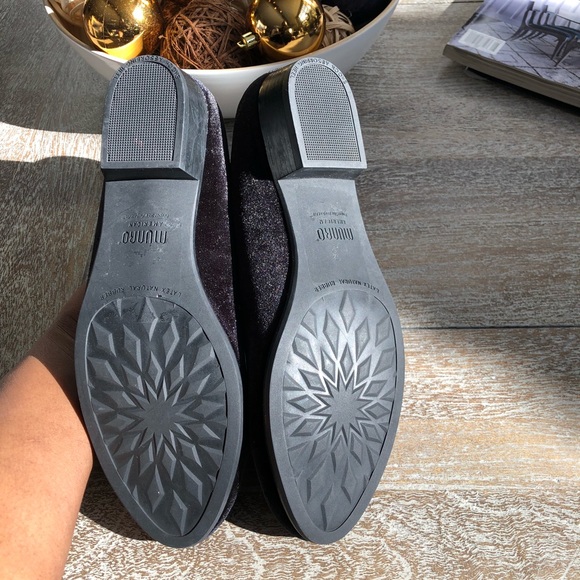 Munro Cerise Smoking Slipper In Black - Picture 5 of 7